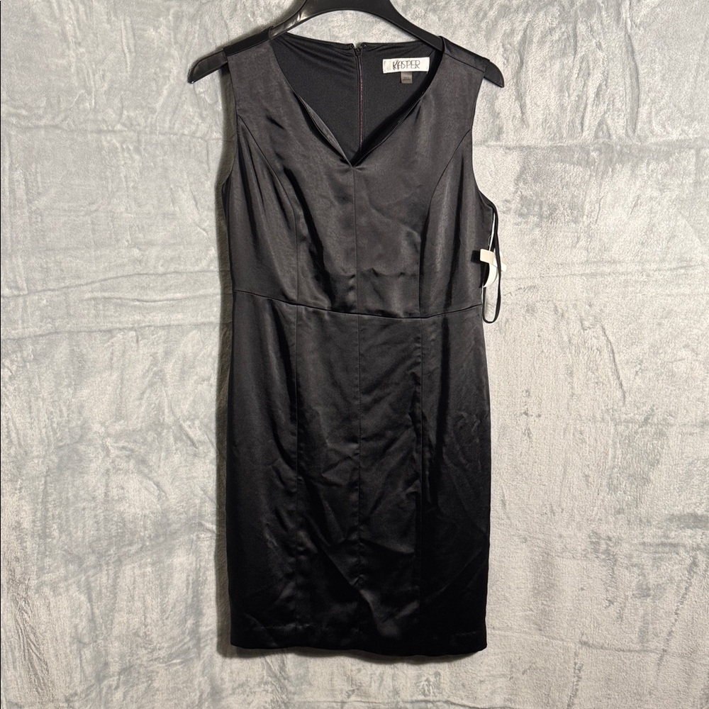 Kasper Dress NWT women size 4 Elegant Black Satin Sleeveless knee length sheath